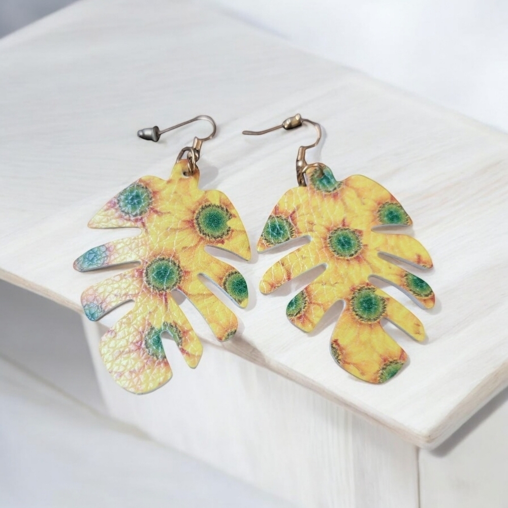 Pair of pineapple earrings